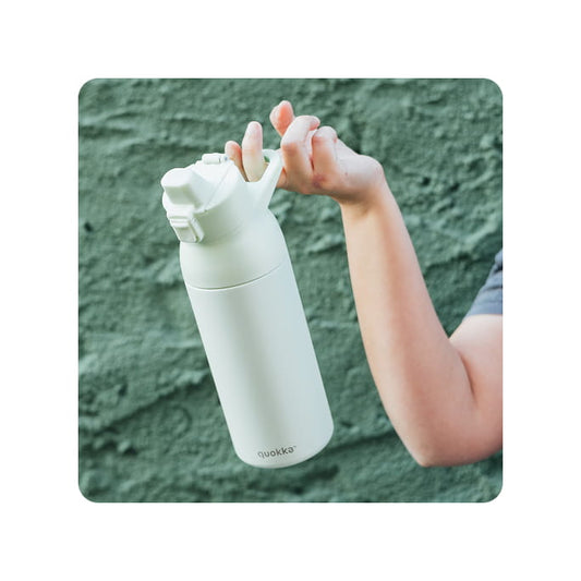 Botella térmica Quokka TIDE ’Pastel Green’ 700ml