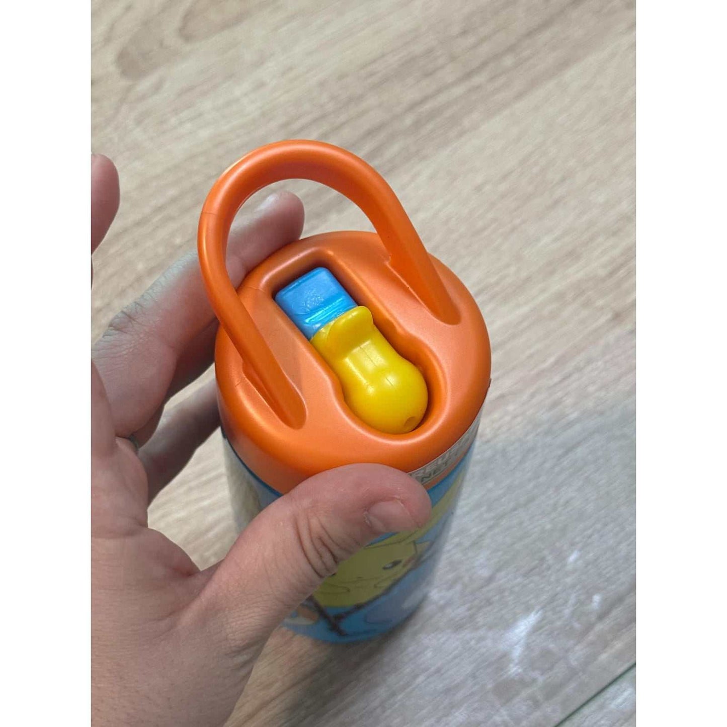 Botella de agua deportiva de 410ml con pajita y asa decorada con Pokémon iniciales