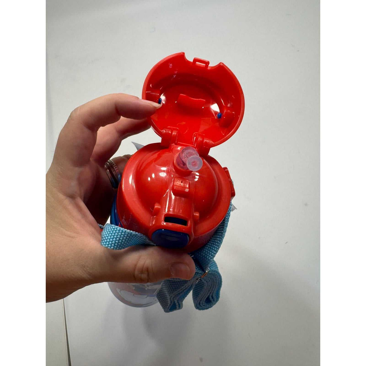 Botella cantimplora con asa 600 ml Sonic para niños