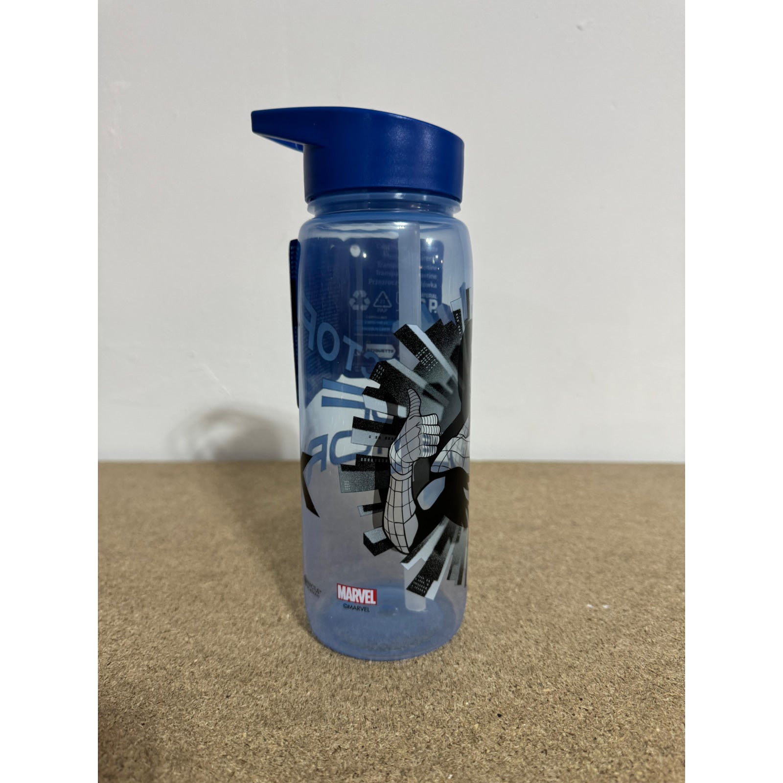 Botella cantimplora plástico Spiderman 600ml - Ideal Cole y Excursiones - agua