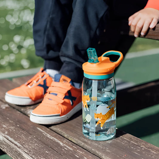 Botella plástico QUOKKA GLOW TIGERS con pajita 580ML
