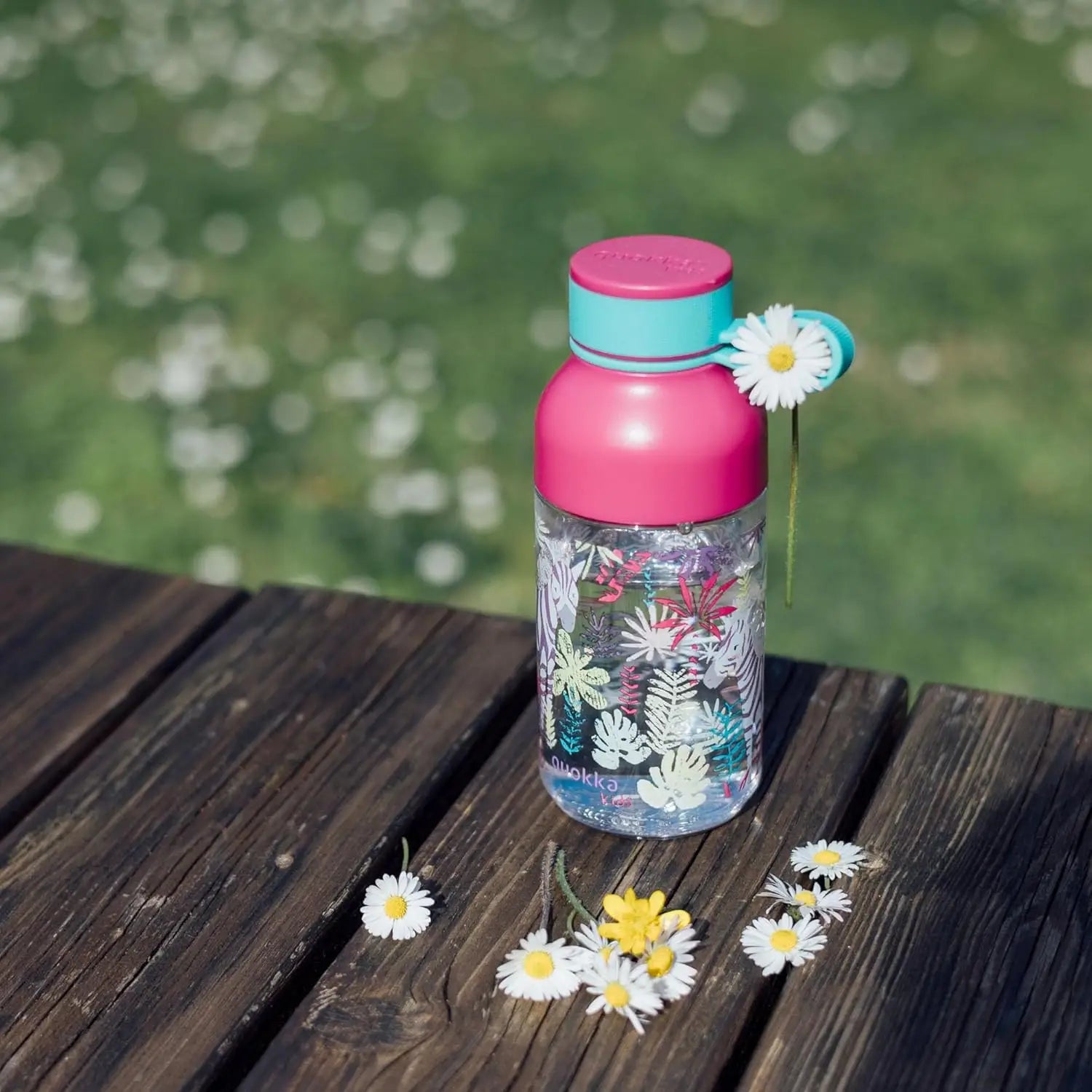 Botella plástico QUOKKA ICE KIDS ZEBRAS con colgador 430ML