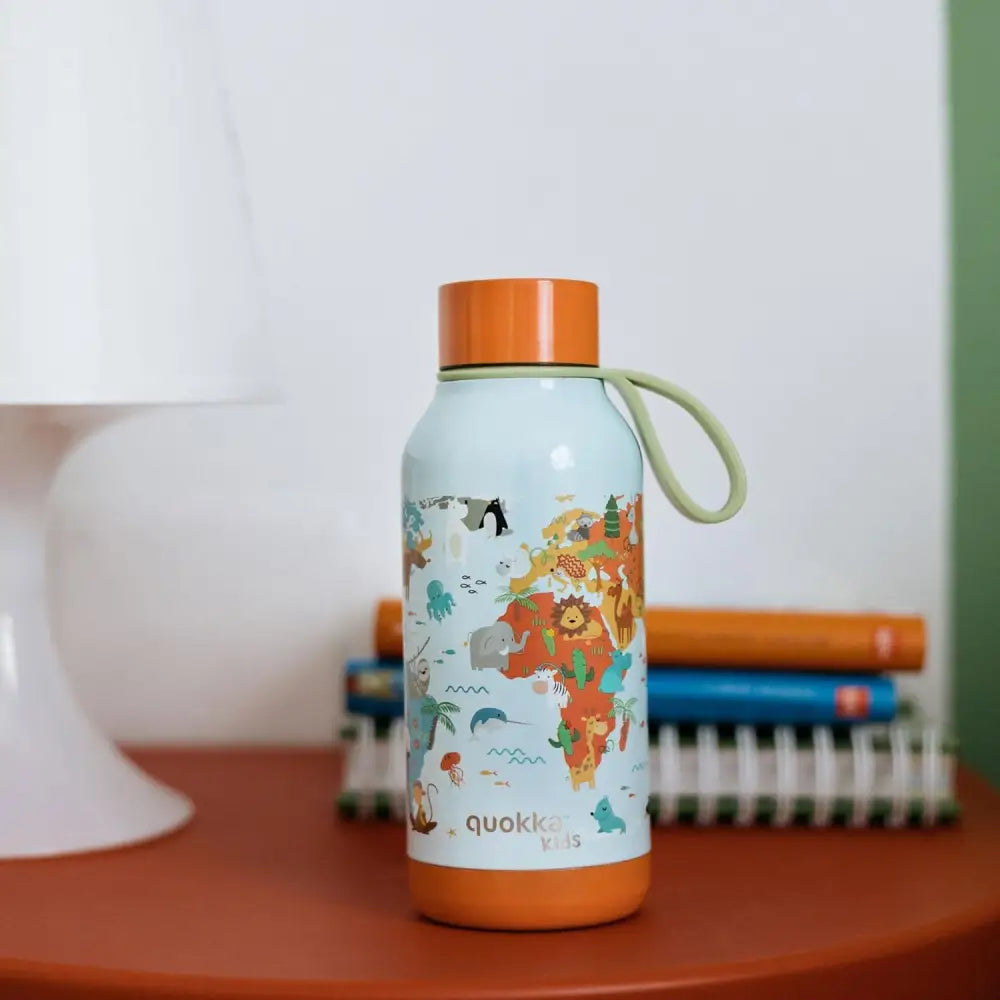 Botella térmica Quokka Kids Map of life 330ml mantiene frío y calor para todo tipo de bebidas niños infantil acero