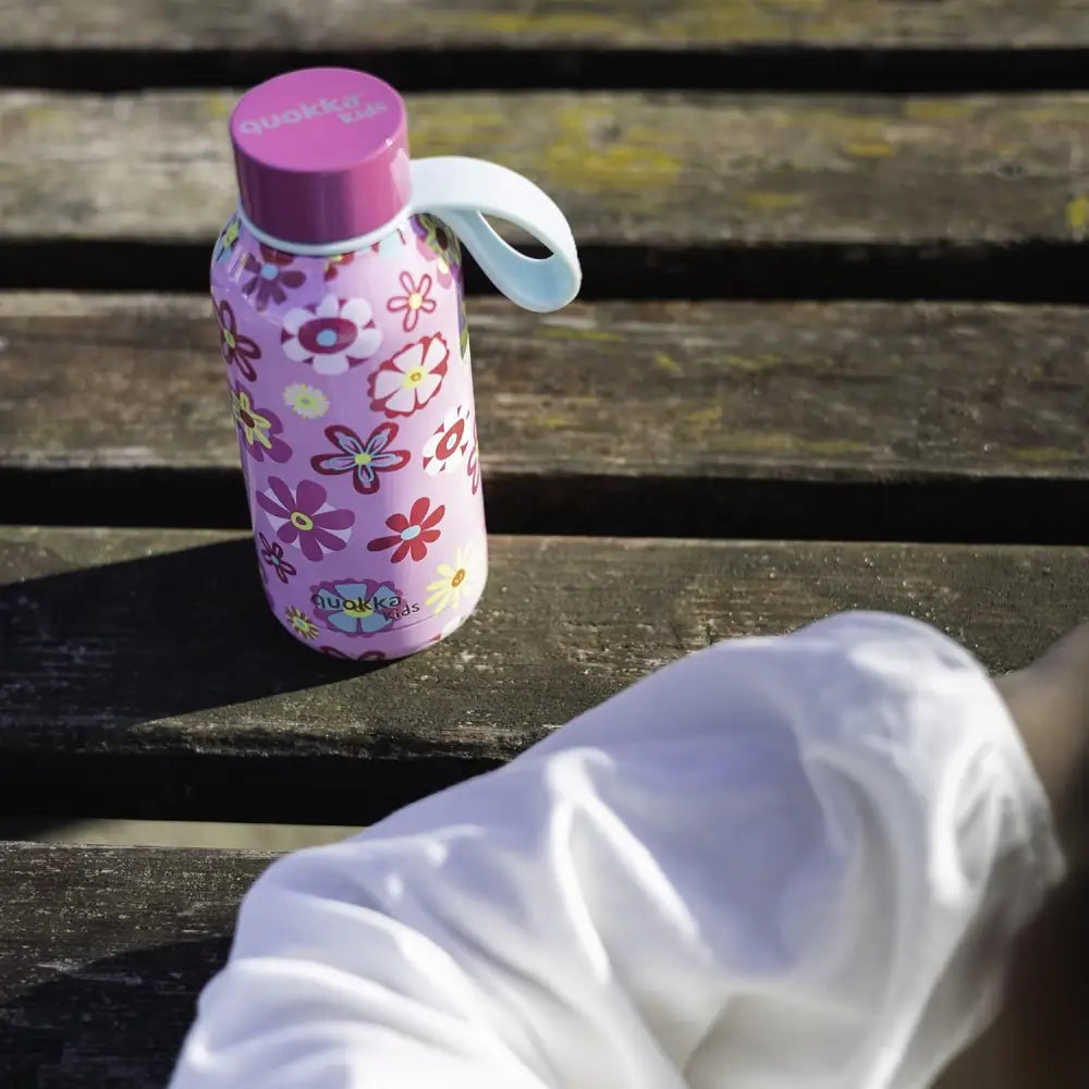Botella térmica Quokka Kids Solid Flowers 330ml mantiene frío y calor para todo tipo de bebidas niños infantil acero