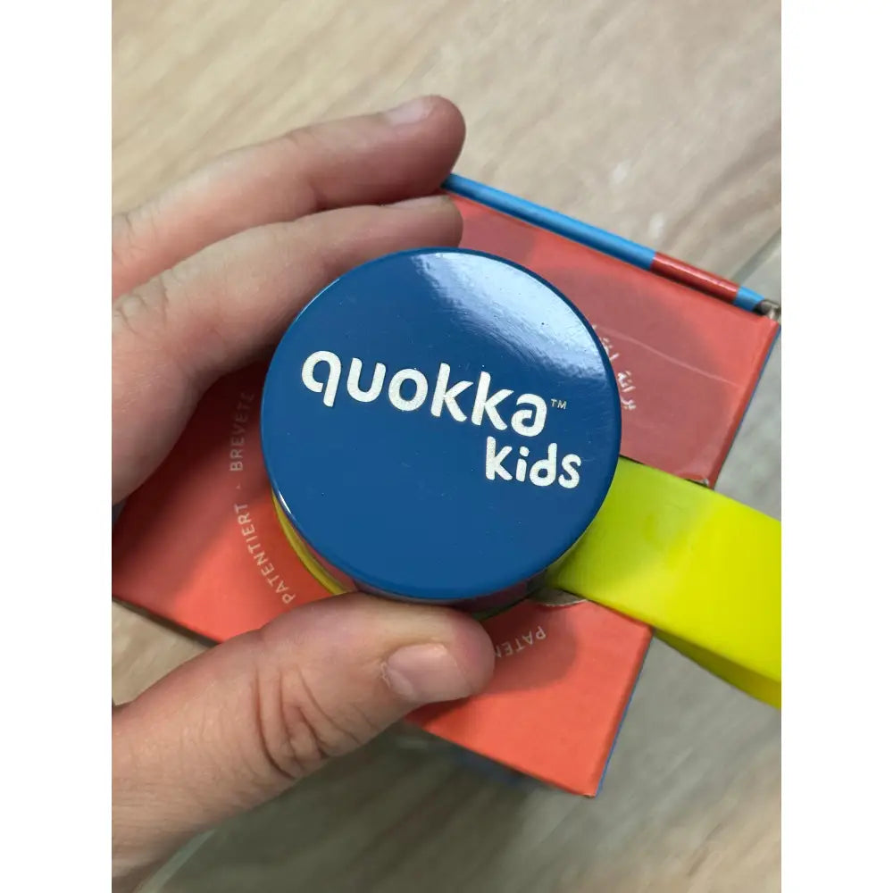 Botella térmica Quokka Kids Solid Jungle 330ml mantiene frío y calor para todo tipo de bebidas niños infantil acero