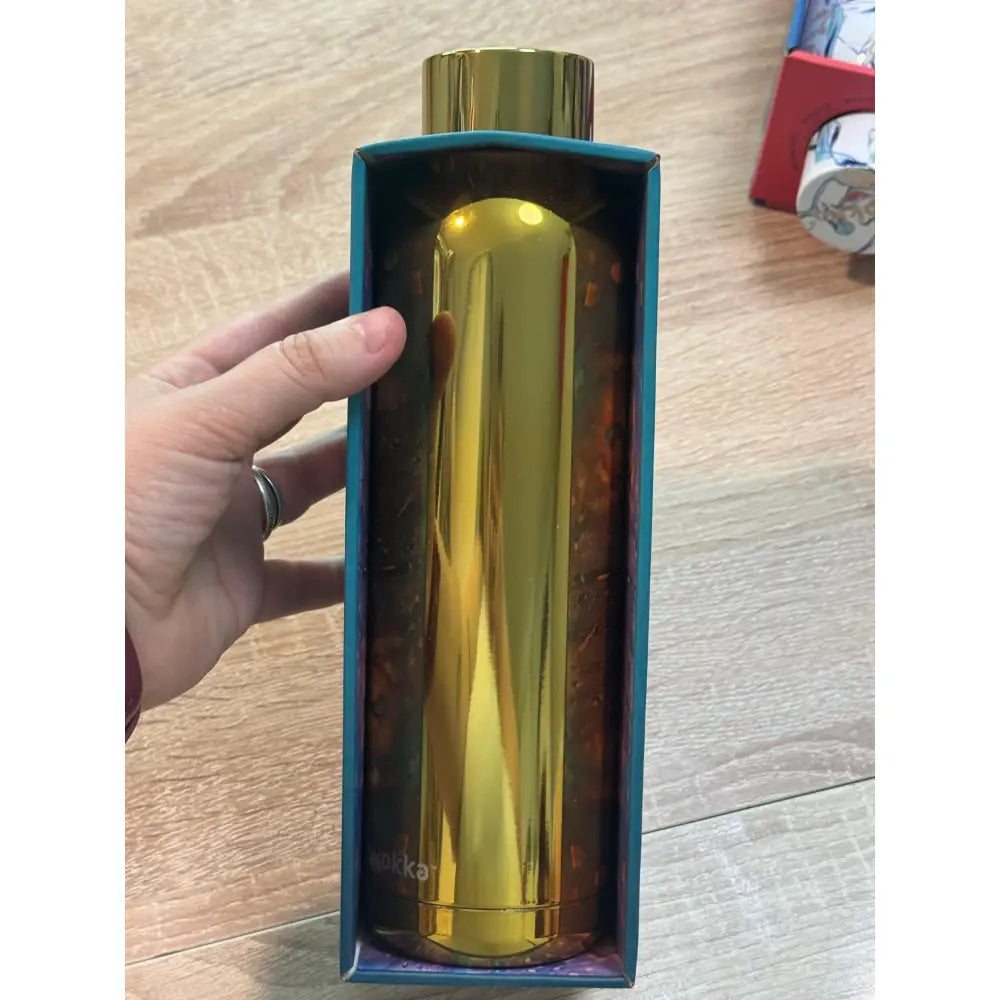 Botella térmica Quokka Sleek Gold 630ml mantiene frío y calor para todo tipo de bebidas niños adultos acero inoxidable