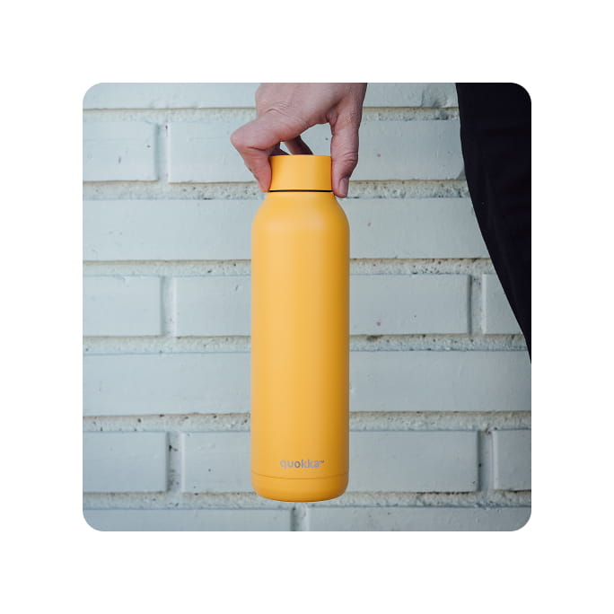 Botella térmica QUOKKA SOLID Amber Yellow 630ml acero inoxidable boca ancha