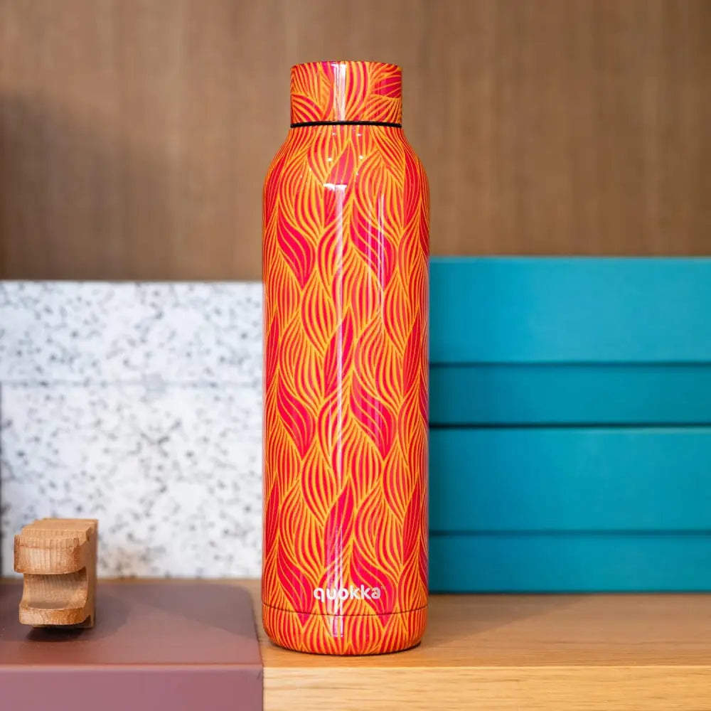 Botella térmica Quokka Solid Orange Bloom 630ml mantiene frío y calor para todo tipo de bebidas niños adultos acero