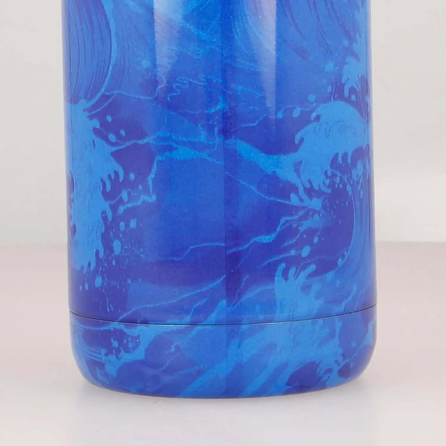 Botella térmica QUOKKA SOLID WAVES COLGADOR STRAP 630ML