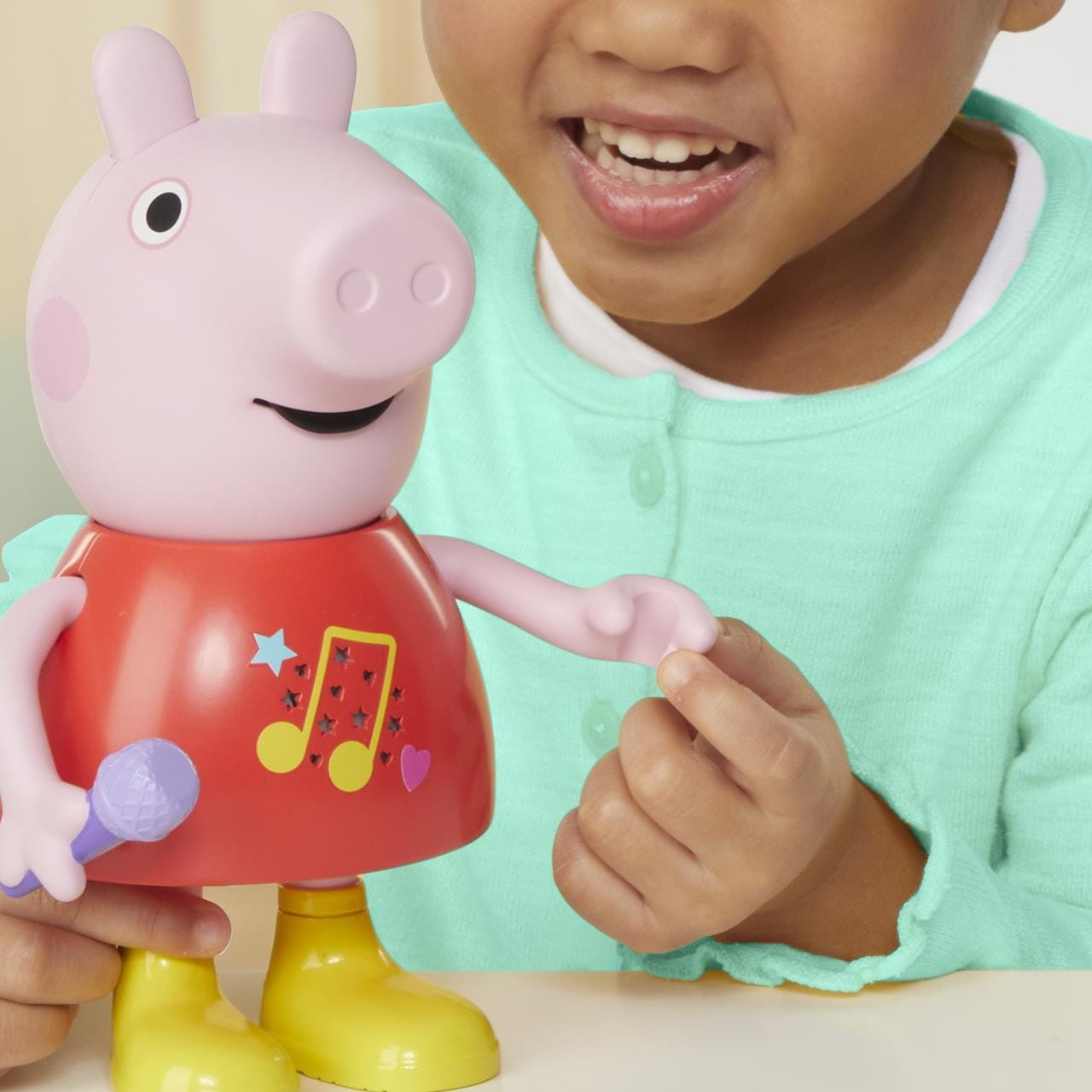 Figura Peppa Pig musical de 25 cm con 50 frases