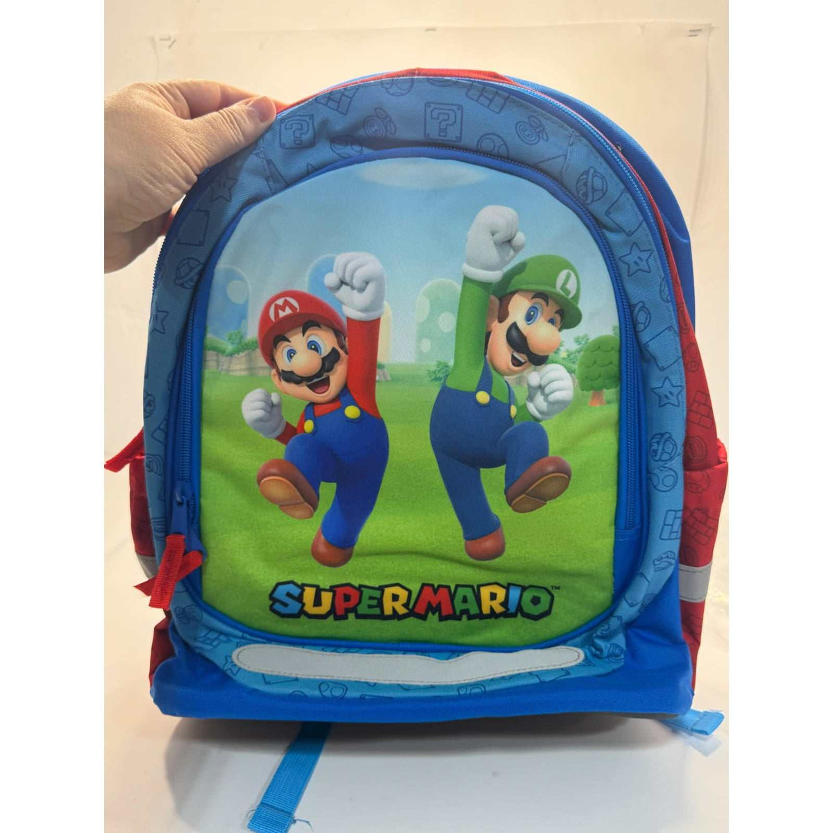 Mochila infantil Super Mario colorida para escuela y excursiones