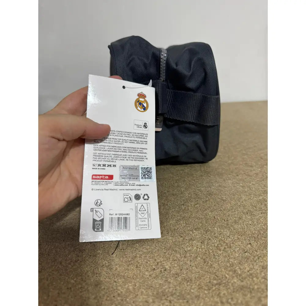 Neceser Real Madrid zapatillero multiusos 3º equipación 2024/2025 con asa 29x14x15 cm Mochila