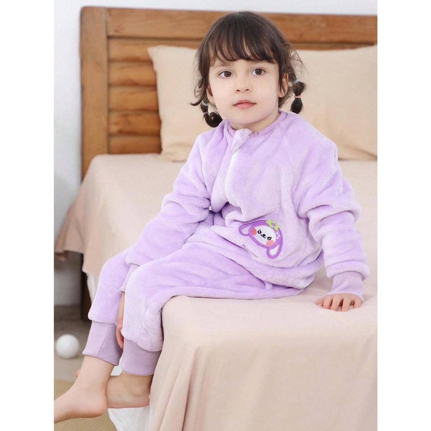 Pijama para Bebé y Niños con Pies Saco de Dormir Tela Suave Manga Larga Ideal Invierno Estampados Divertidos Lila