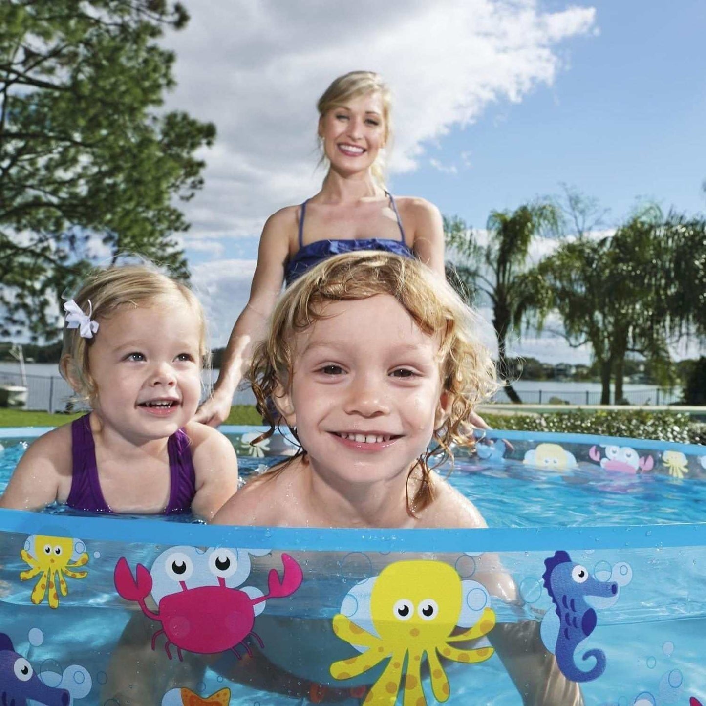 Piscina infantil redonda con animales marinos de Bestway para verano