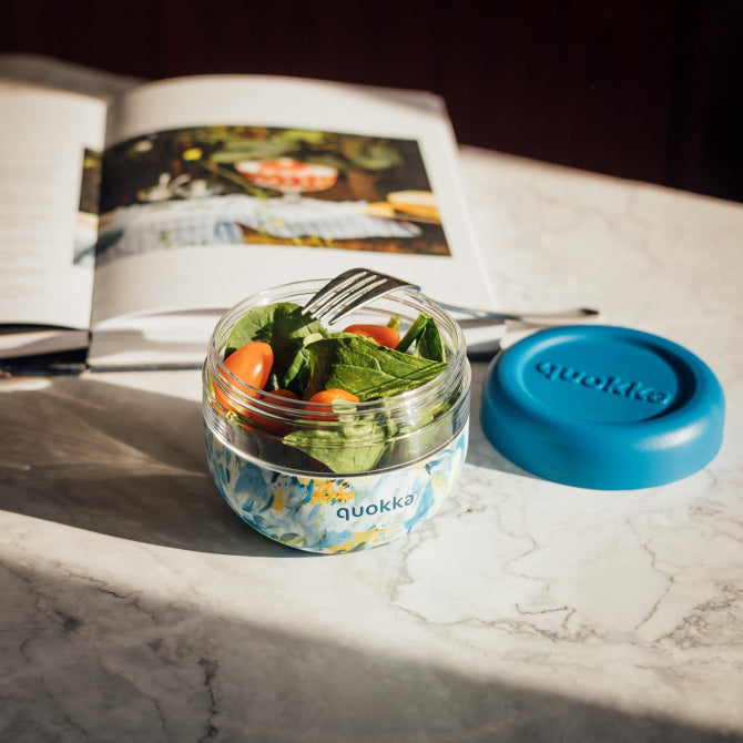 Recipiente de comida con funda silicona QUOKKA bubble blue peonies 770ml