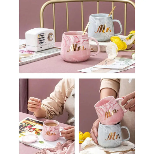Tazas de Cerámica Mr y Mrs con Tapas Cucharas Juego 2 | Diseño Marmoleado para Parejas Regalo Original Boda Aniversario