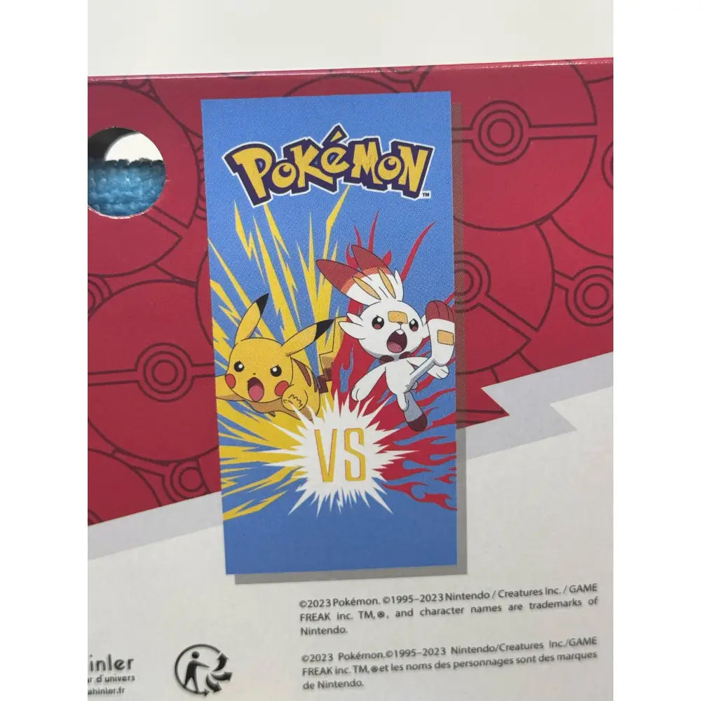 Toalla Playa Piscina Pokémon Pikachu vs Scorbunny 70x140cm infantil de microfibra para niños