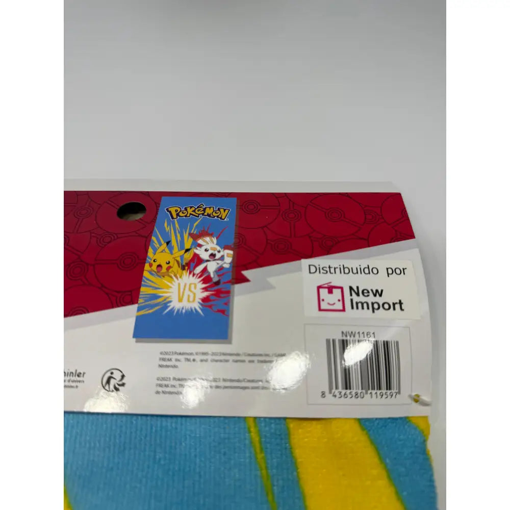 Toalla Playa Piscina Pokémon Pikachu vs Scorbunny 70x140cm infantil de microfibra para niños
